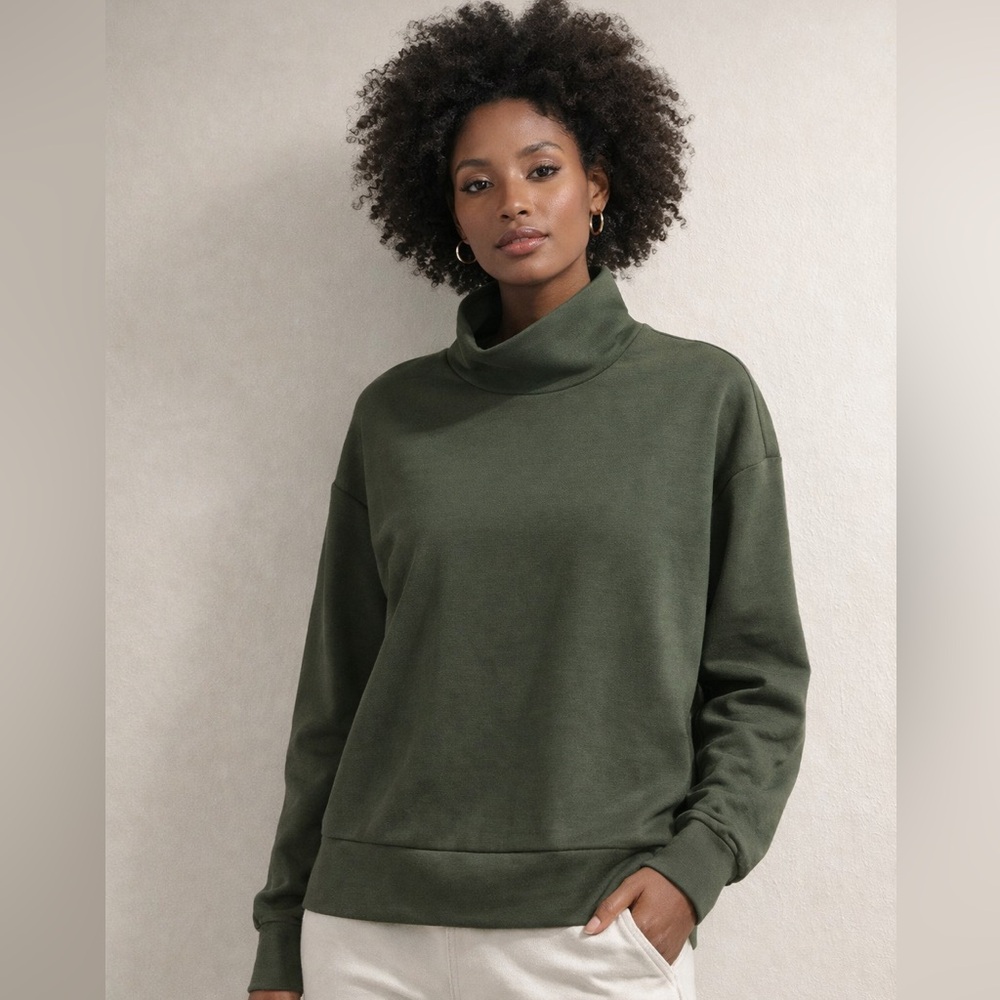 Kinesis Turtleneck Pullover - Olive Green